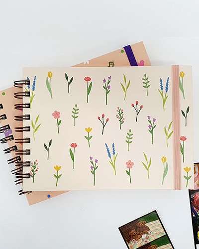 O-CHECK Mini Scrapbook Photo Album