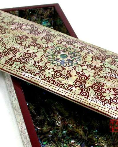 Ijo Brush Pen Case [Butterfly Red]