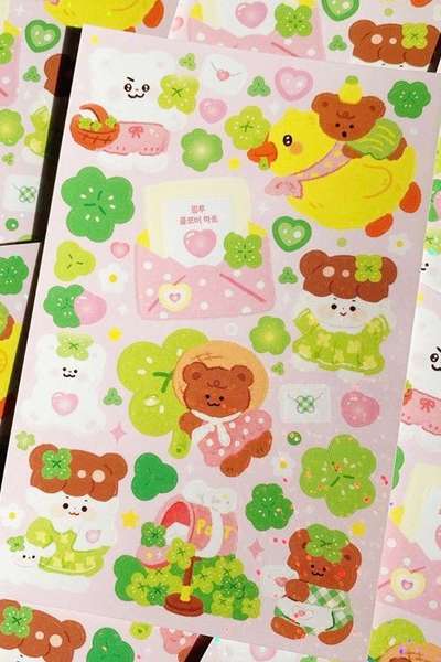 Pinglú | Clover Heart Sticker