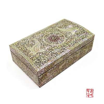 Yi Jo Dang Cho Twin Cranes Mother-of-Pearl Memo Box