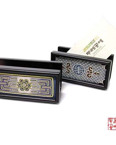 Traditional Pattern Embroidered Memo Holder