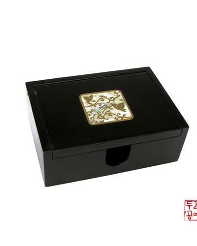 Mother-of-Pearl Business Card Case - Trailing Vine Butterfly
