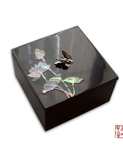 Mother-of-Pearl Small Box - Lotus Flower Pattern