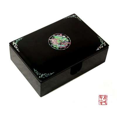 Traditional Business Card Case [Circular Floral Pattern]