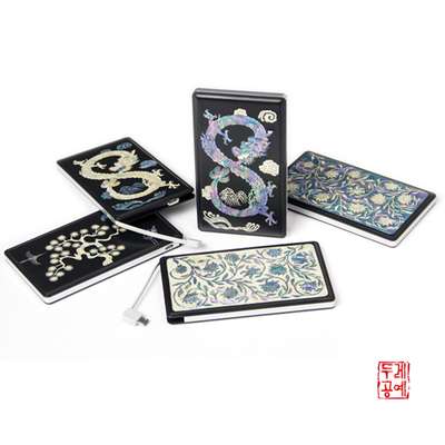 Mother-of-Pearl Portable Battery