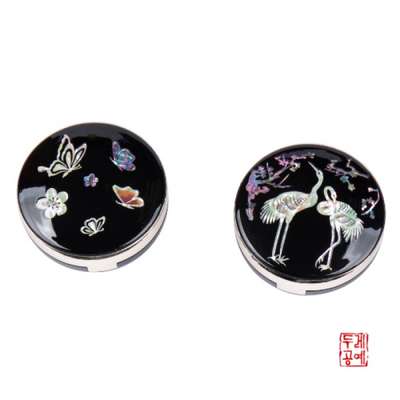 Thousand Year Light Mother-of-Pearl Round Battery