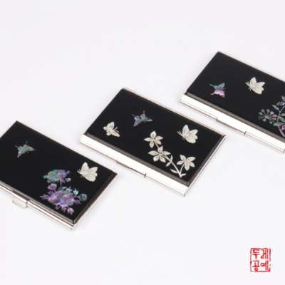 Sugo Portable Business Card Holder