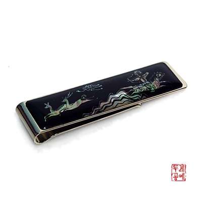 Hunting Scene Money Clip