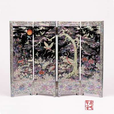 Colored Landscape and Ten Symbols of Longevity Folding Screen [Extra Large]