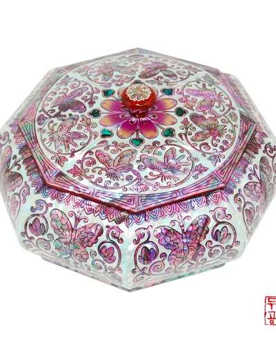 花蝶紋八角多用途箱 [住合]