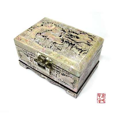 Ijojwa Jewel Box [Crane and Pine]