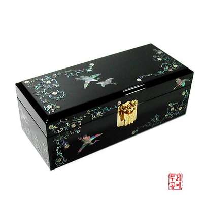 Crane and Arabesque Pattern Jewelry Box