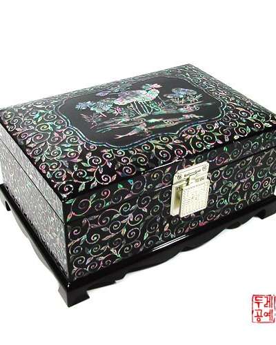 錦鯉唐草文様ジュエリーボックス