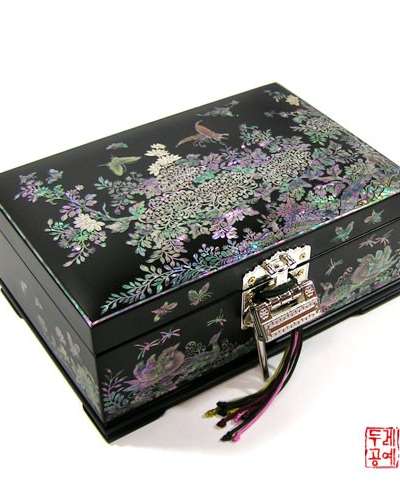 刺繡菊文ジュエリーボックス