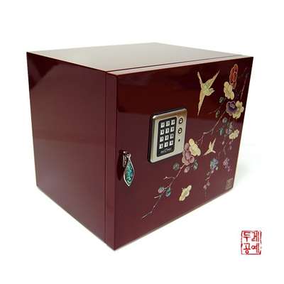 Plum Blossom and Bird Mother-of-Pearl Inlay Safe-Form Jewelry Box [Ju-Hap]
