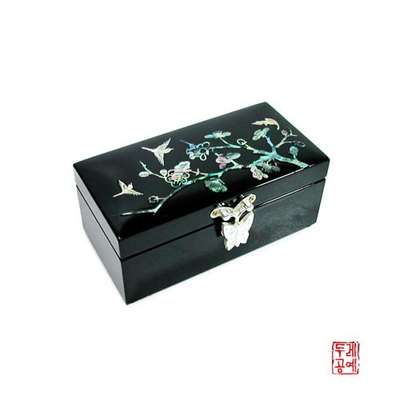 Plum Blossom Hand-Rolled Jewel Box