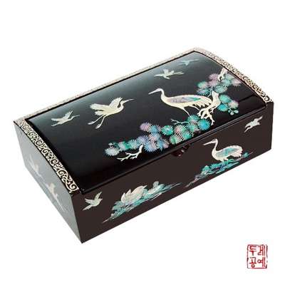 Crane and Pine Automatic Jewelry Box