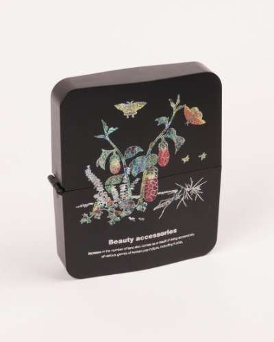 Grass and Insect Painting Nail Clipper Set B