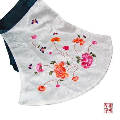 Dangui Apron (Machine Embroidery)