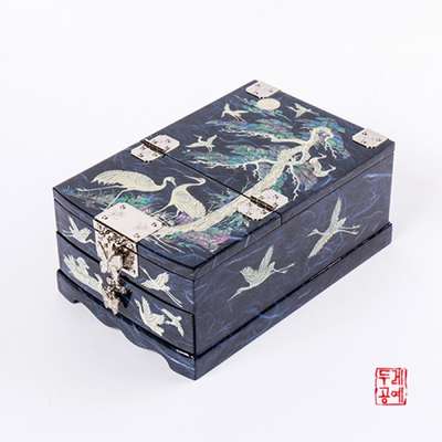 Pine and Crane Traditional Hanji Mirror Box