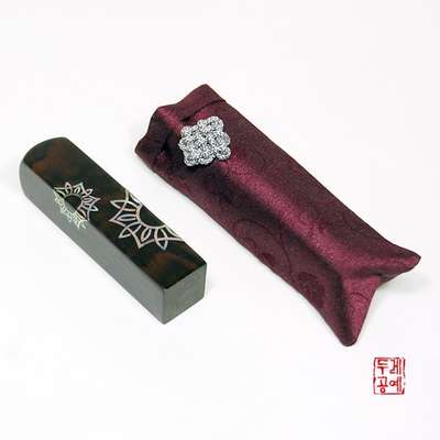 Shellwork Seal (Square Floral Pattern)