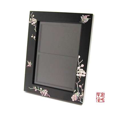 Mother-of-Pearl Lacquerware Photo Frame Stand [Plum Blossom]
