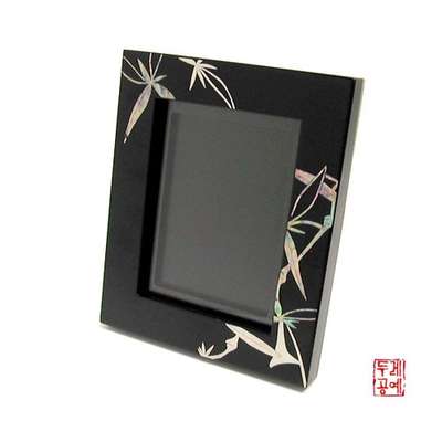 Mother-of-Pearl Frame [Bamboo]