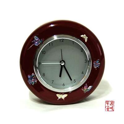 Mother-of-Pearl Inlay Round Wall Clock (Butterfly)