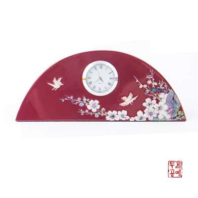 Half-Moon Plum Blossom Pattern Desk Clock (Plum Purple)
