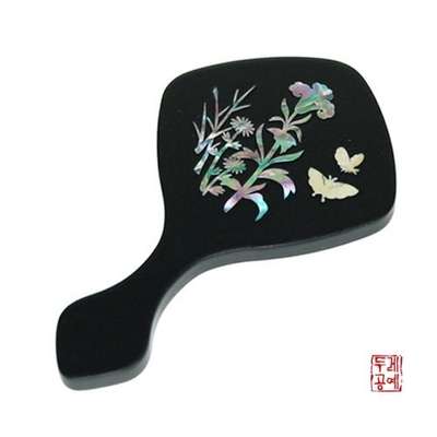 Mother-of-Pearl Hand Mirror_Grass and Insect Painting