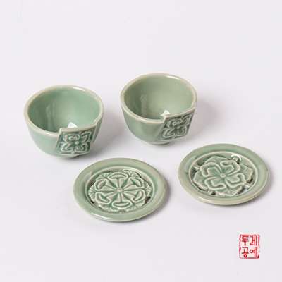 Traditional Pattern Tea Cup Set