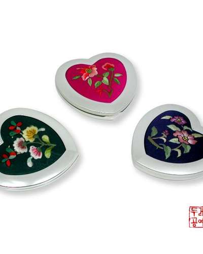 刺繍ハンドミラー