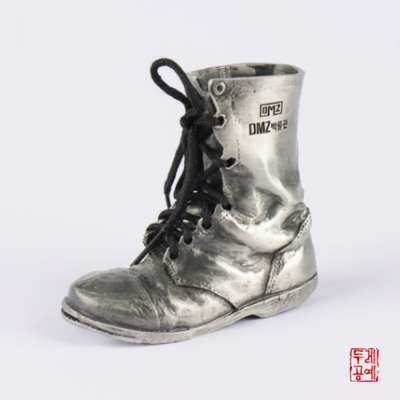 Army Boots Pen Holder