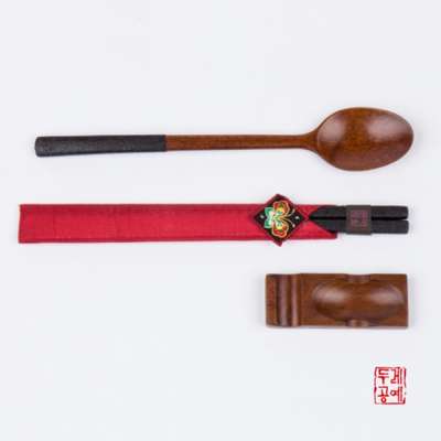 Two-Tone Natural Lacquer Spoon and Fork Set 3P